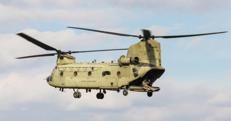 Chinook helicopter